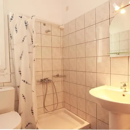 Afrodite * Χρυσή Αμμουδιά